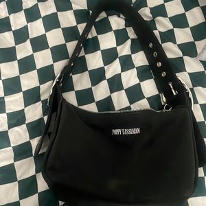 Poppy lissiman black tay tay bag! 🖤